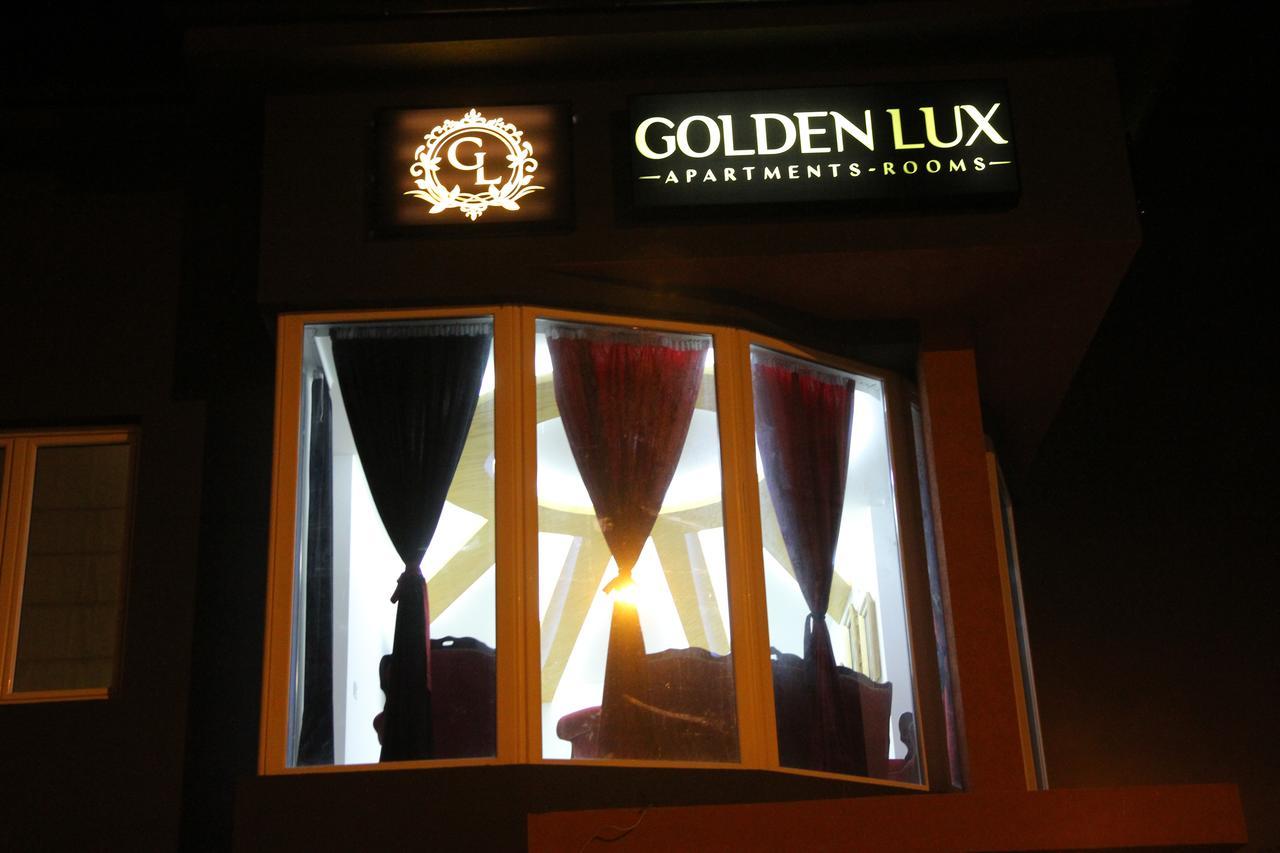 Hotel Golden Lux 克拉古耶瓦茨 外观 照片